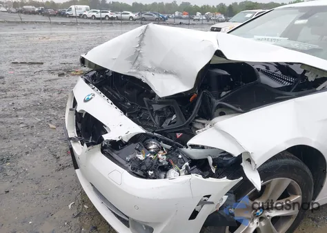 2013 BMW 528 Xi z USA, uszkodzony, nr VIN WBAXH5C54DD110492